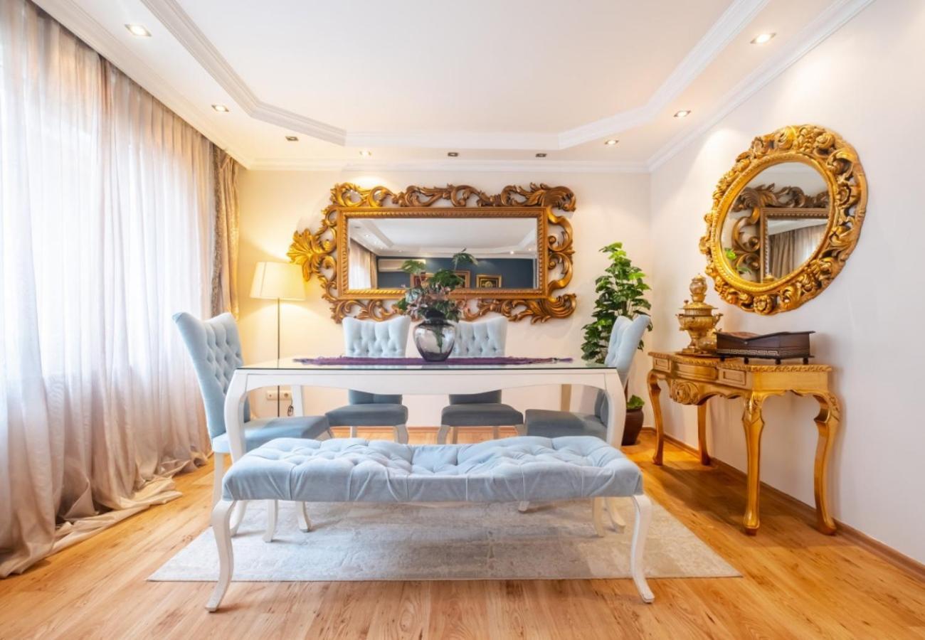 Exclusive Flat With Balcony In Nisantasi Leilighet Istanbul Eksteriør bilde